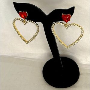NEW Fashion Hollow Heart Drop Earrings Vintage Style Faux Crystal Earrings